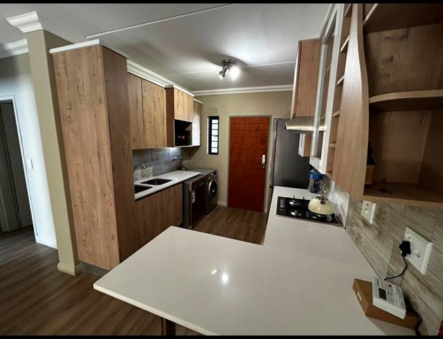 2 BEDROOM APARTMENT TO LET IN MONTANA